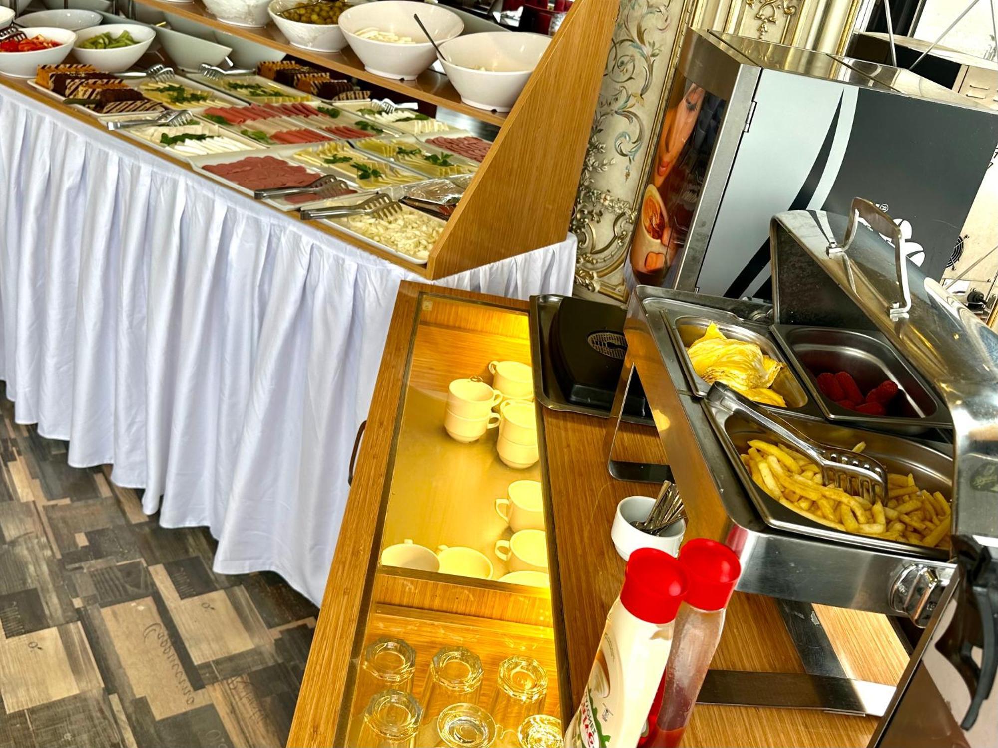 Golden Sand Hotel イスタンブール エクステリア 写真
